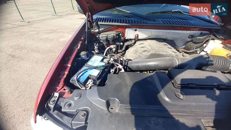 Позашляховик / Кросовер Ford Expedition 2016 в Києві фото 8 Позашляховик / Кросовер Ford Expedition 2016 в Києві