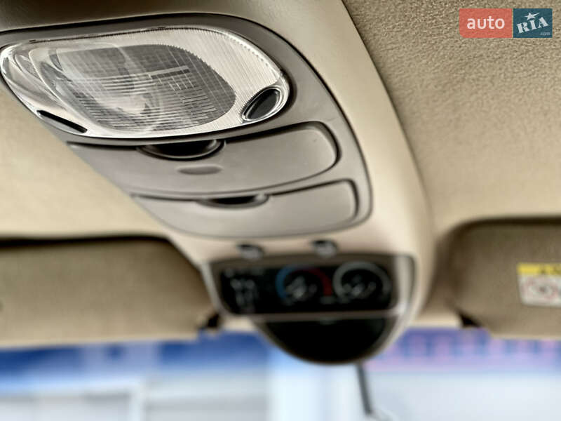 Внедорожник / Кроссовер Ford Expedition 1999 в Киеве