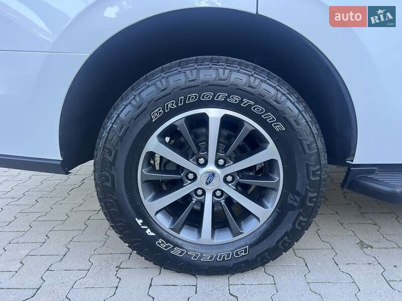 Внедорожник / Кроссовер Ford Expedition 2019 в Ровно