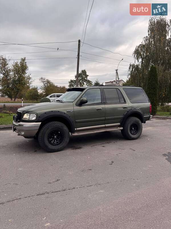 Внедорожник / Кроссовер Ford Expedition 2000 в Виноградове