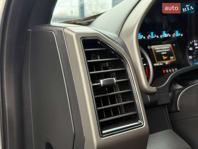 Позашляховик / Кросовер Ford Expedition 2019 в Рівному