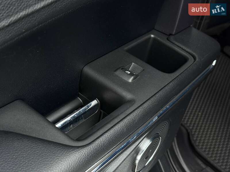 Позашляховик / Кросовер Ford Expedition 2019 в Рівному