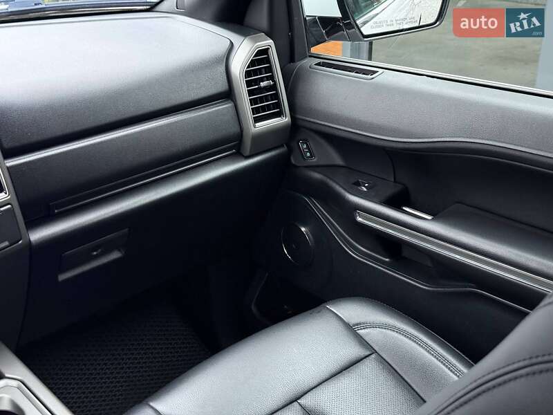 Позашляховик / Кросовер Ford Expedition 2019 в Рівному