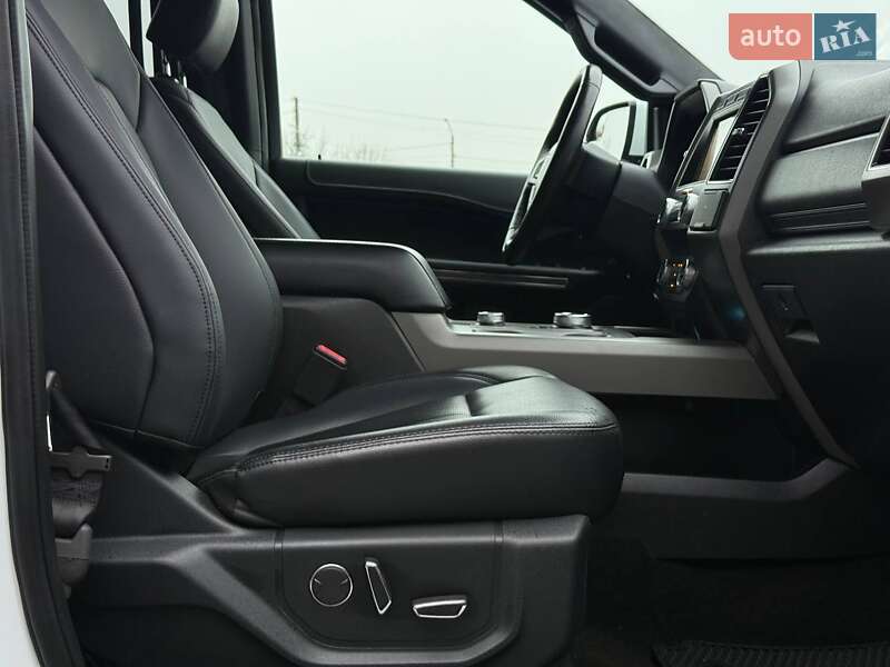 Позашляховик / Кросовер Ford Expedition 2019 в Рівному