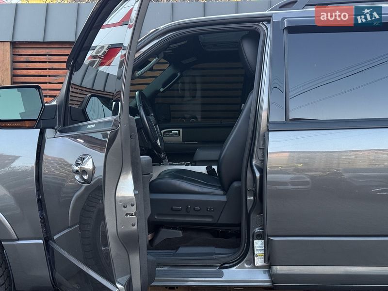 Позашляховик / Кросовер Ford Expedition 2017 в Одесі