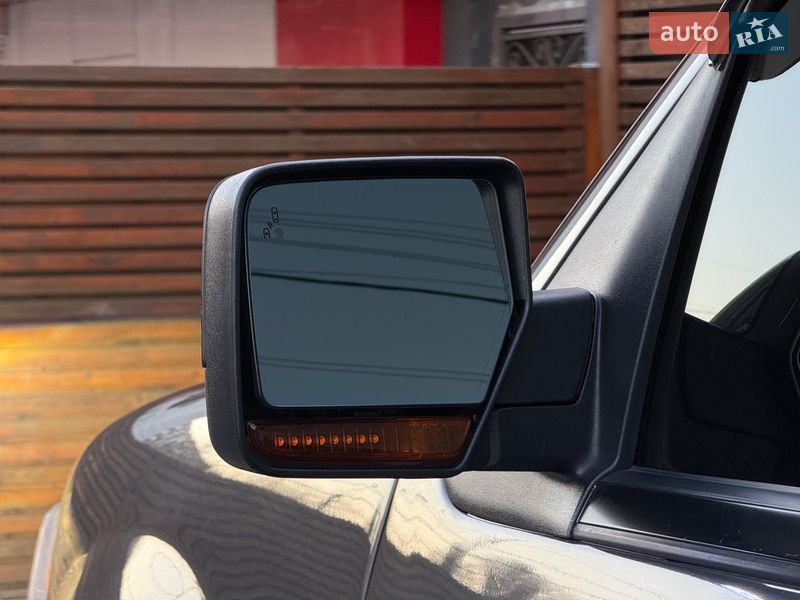 Позашляховик / Кросовер Ford Expedition 2017 в Одесі