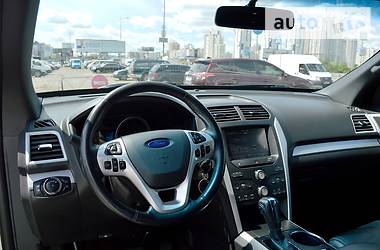 Позашляховик / Кросовер Ford Explorer 2011 в Києві