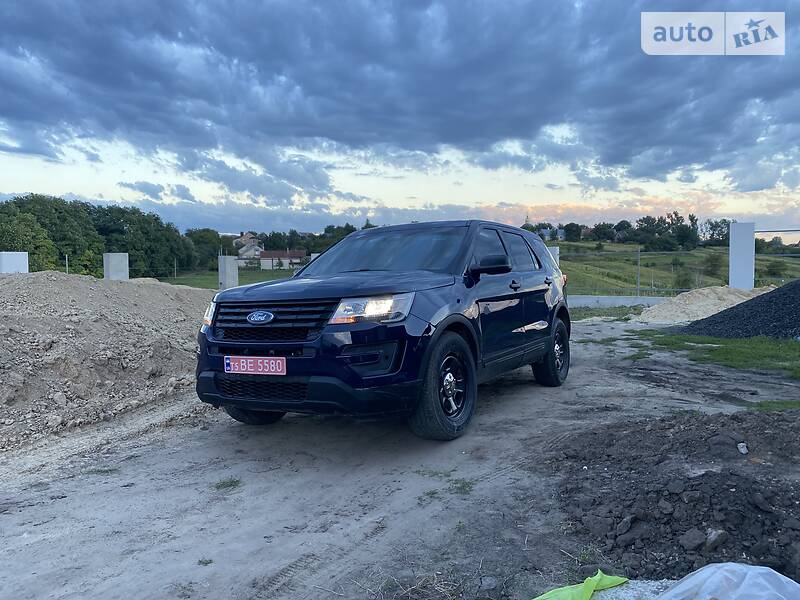 Позашляховик / Кросовер Ford Explorer 2015 в 