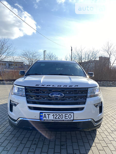 Внедорожник / Кроссовер Ford Explorer 2017 в Ивано-Франковске