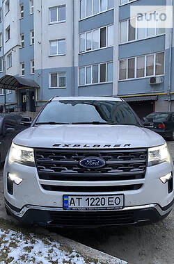 Внедорожник / Кроссовер Ford Explorer 2017 в Ивано-Франковске