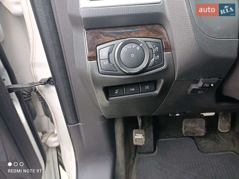 Позашляховик / Кросовер Ford Explorer 2014 в Києві