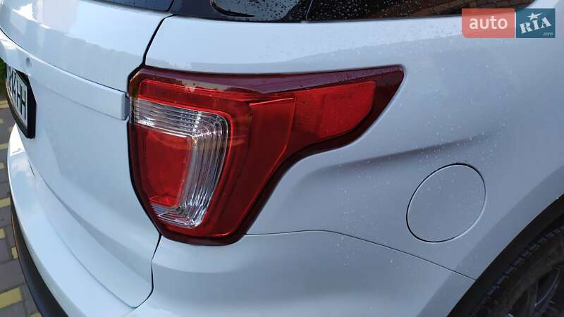 Внедорожник / Кроссовер Ford Explorer 2016 в Рокитном