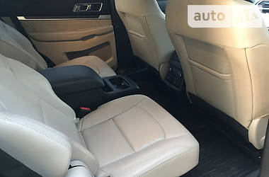 Внедорожник / Кроссовер Ford Explorer 2018 в 