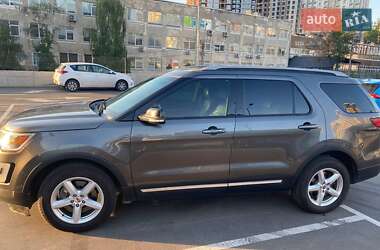 Позашляховик / Кросовер Ford Explorer 2016 в Києві