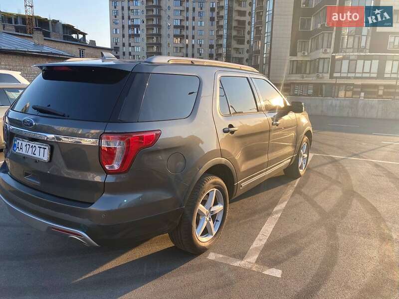 Внедорожник / Кроссовер Ford Explorer 2016 в Киеве