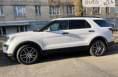 Внедорожник / Кроссовер Ford Explorer 2018 в Киеве