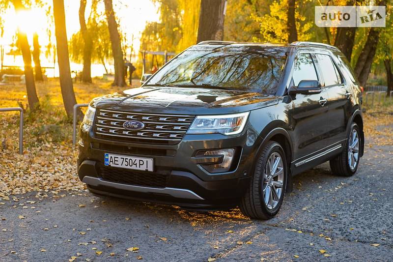 Позашляховик / Кросовер Ford Explorer 2015 в Трускавці