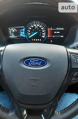 Внедорожник / Кроссовер Ford Explorer 2016 в Ивано-Франковске