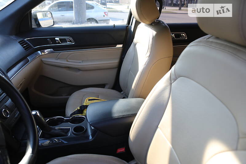 Позашляховик / Кросовер Ford Explorer 2018 в Кривому Розі