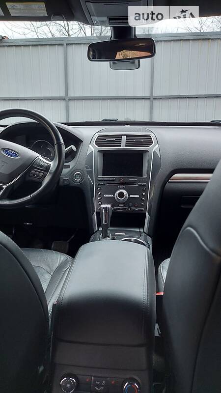 Позашляховик / Кросовер Ford Explorer 2017 в Києві