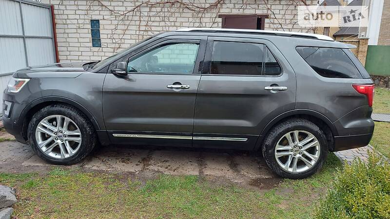 Позашляховик / Кросовер Ford Explorer 2017 в Києві