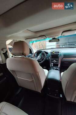 Внедорожник / Кроссовер Ford Explorer 2016 в 