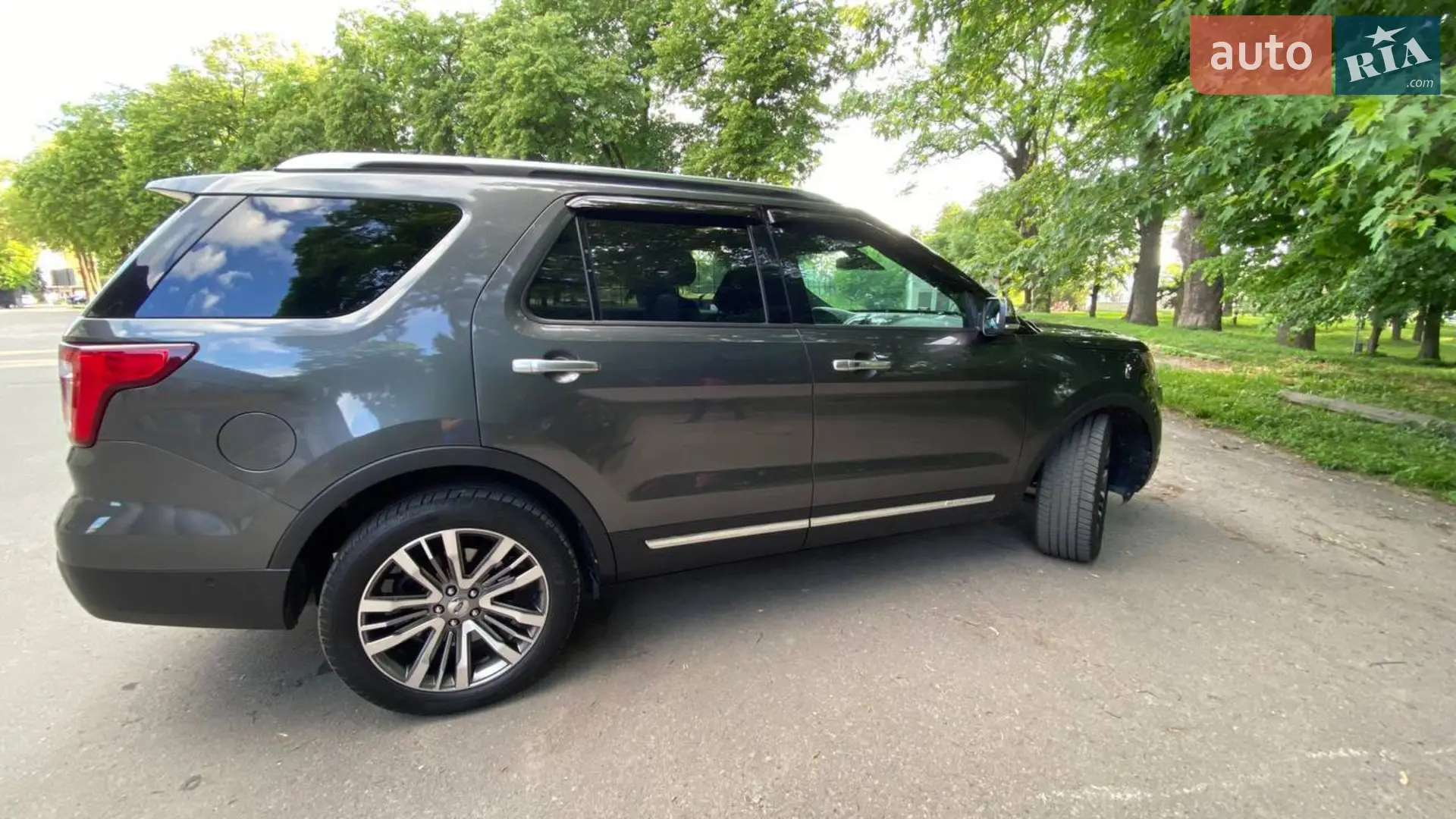2017 Ford Explorer - мініатюра 46