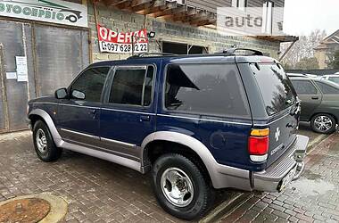 Внедорожник / Кроссовер Ford Explorer 1996 в Надворной