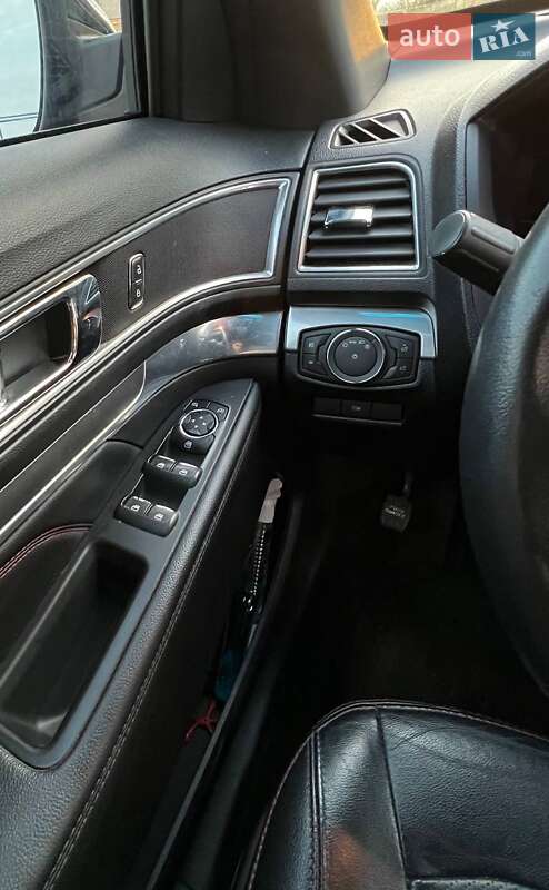 Внедорожник / Кроссовер Ford Explorer 2015 в Харькове