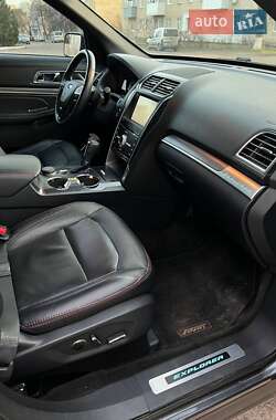 Внедорожник / Кроссовер Ford Explorer 2015 в Харькове