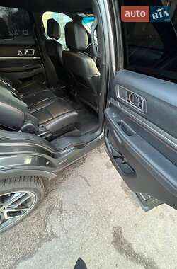 Внедорожник / Кроссовер Ford Explorer 2015 в Харькове