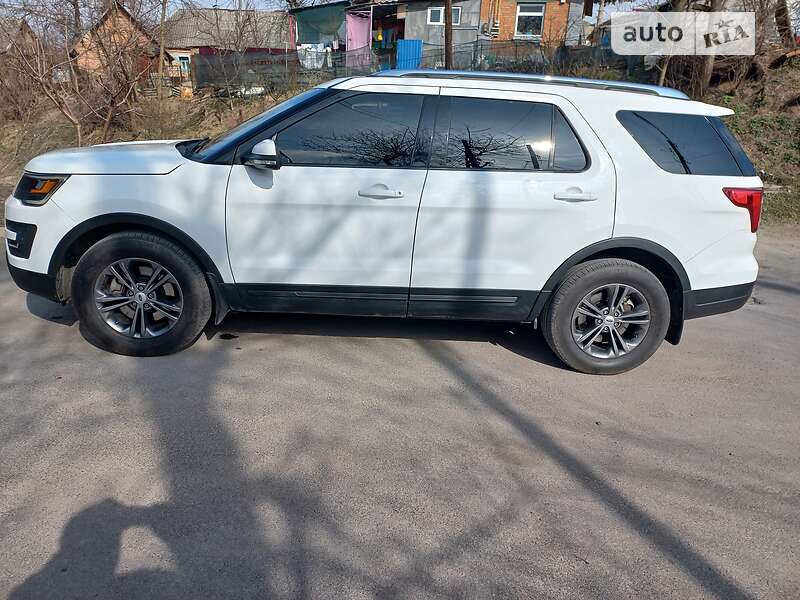Внедорожник / Кроссовер Ford Explorer 2019 в Крыжополе