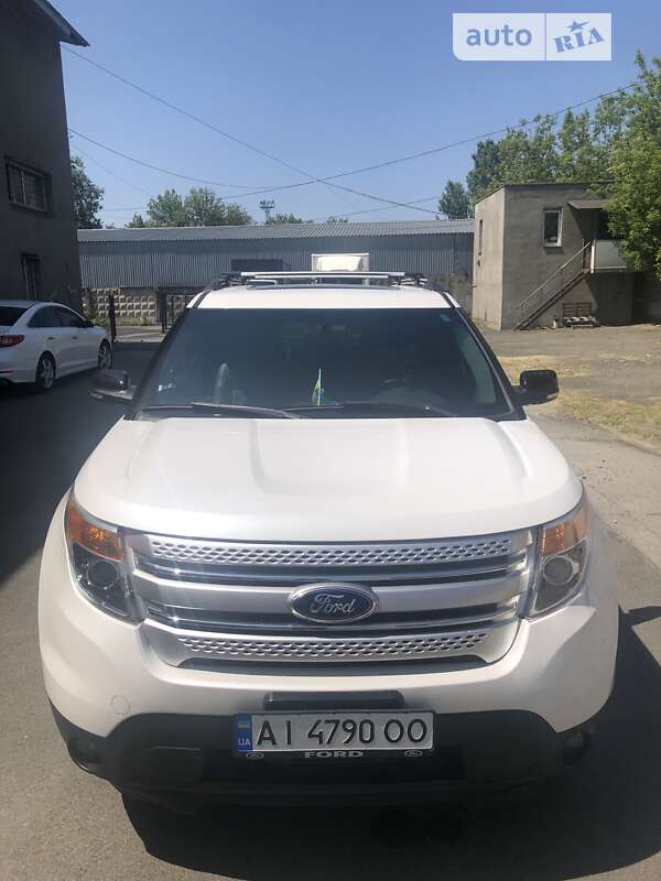 Внедорожник / Кроссовер Ford Explorer 2013 в Киеве