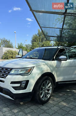 Внедорожник / Кроссовер Ford Explorer 2015 в Павлограде