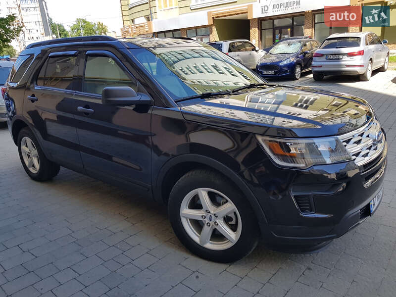 Позашляховик / Кросовер Ford Explorer 2018 в Івано-Франківську