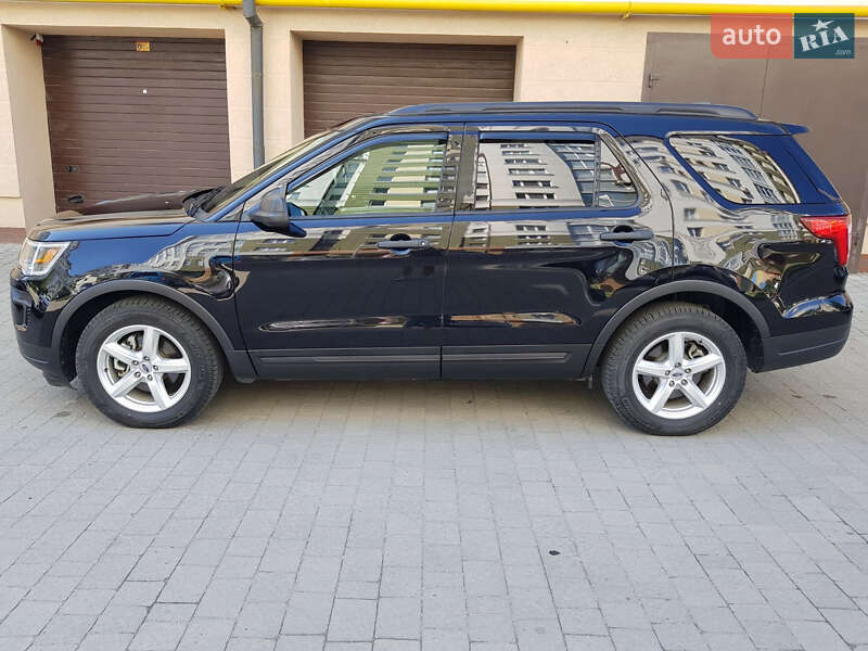 Позашляховик / Кросовер Ford Explorer 2018 в Івано-Франківську