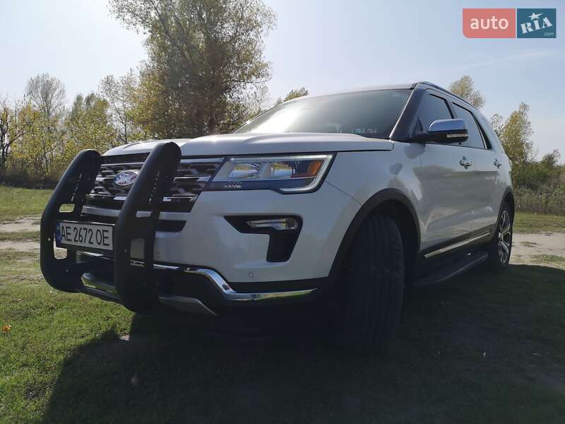 Внедорожник / Кроссовер Ford Explorer 2018 в Каменском