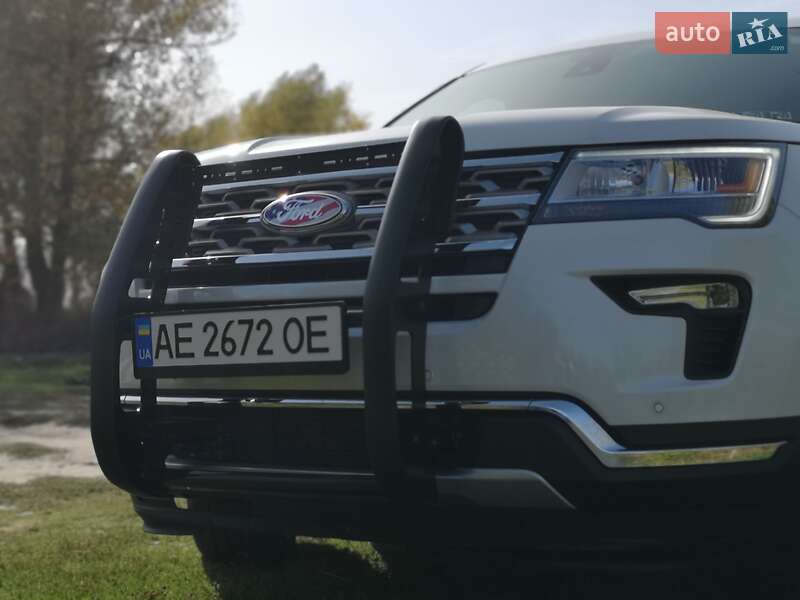Внедорожник / Кроссовер Ford Explorer 2018 в Каменском