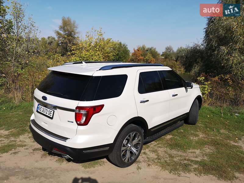 Внедорожник / Кроссовер Ford Explorer 2018 в Каменском