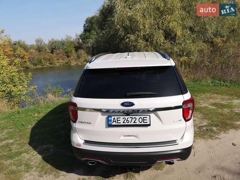 Внедорожник / Кроссовер Ford Explorer 2018 в Каменском