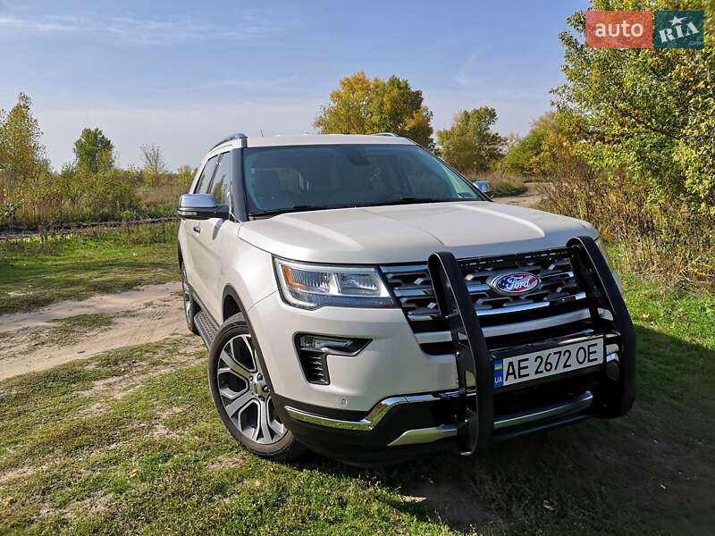 Внедорожник / Кроссовер Ford Explorer 2018 в Каменском