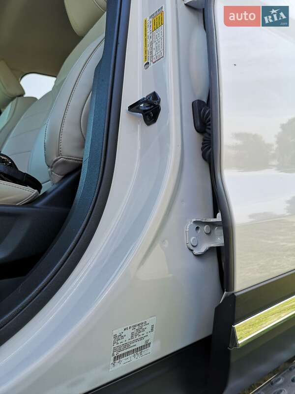 Внедорожник / Кроссовер Ford Explorer 2018 в Каменском