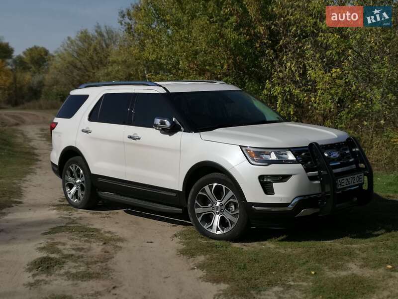 Внедорожник / Кроссовер Ford Explorer 2018 в Каменском