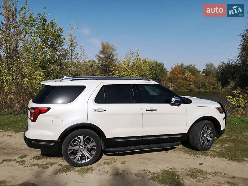 Позашляховик / Кросовер Ford Explorer 2018 в Кам'янському