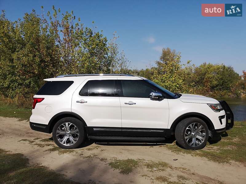 Внедорожник / Кроссовер Ford Explorer 2018 в Каменском