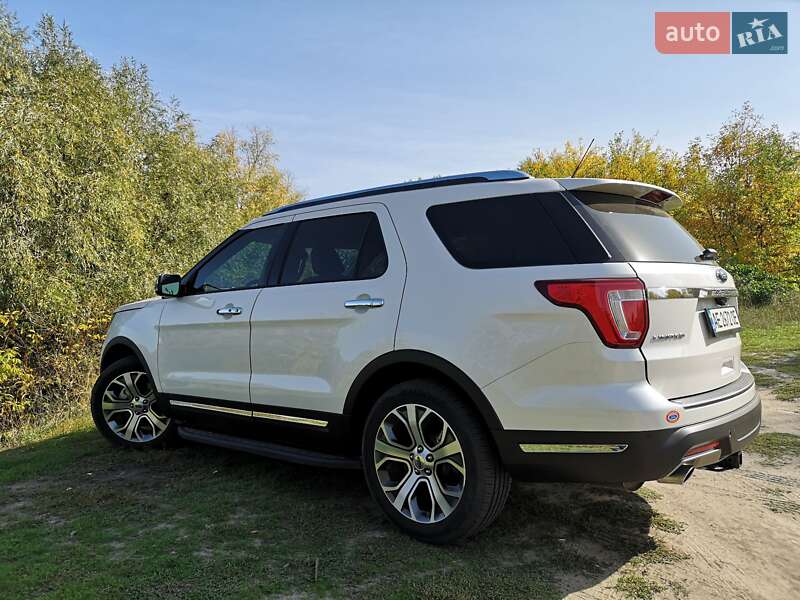Позашляховик / Кросовер Ford Explorer 2018 в Кам'янському