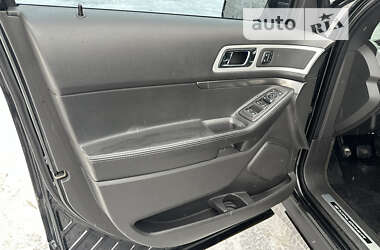 Позашляховик / Кросовер Ford Explorer 2013 в Житомирі