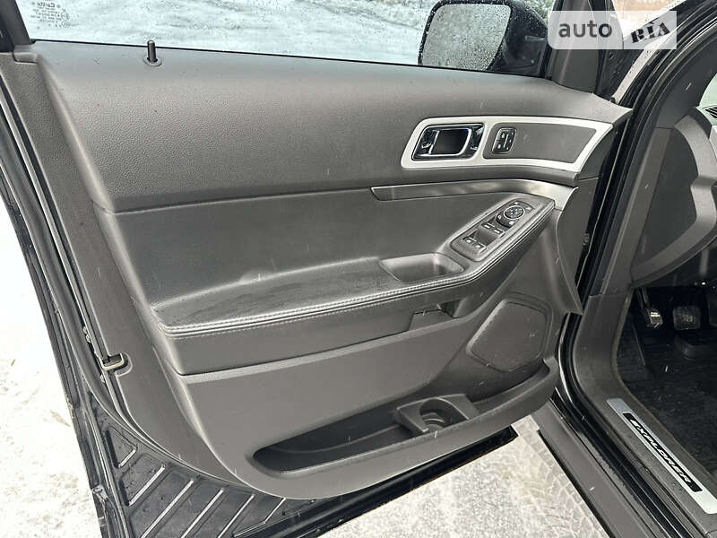 Позашляховик / Кросовер Ford Explorer 2013 в Житомирі