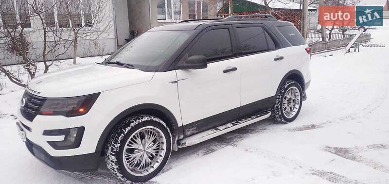 Внедорожник / Кроссовер Ford Explorer 2017 в Деражне
