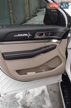 Позашляховик / Кросовер Ford Explorer 2017 в Деражні